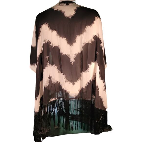 Mossimo Black White Fringe Cover-Up Shawl Sz L/XL Indie Boho Beachy Vacation - Picture 4 of 6